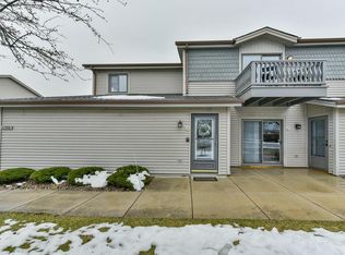 1100 Prairie Dr UNIT 28, Racine, WI 53406