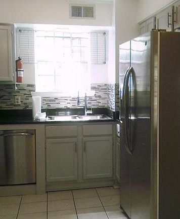 5th image of 5516 S Robertson St