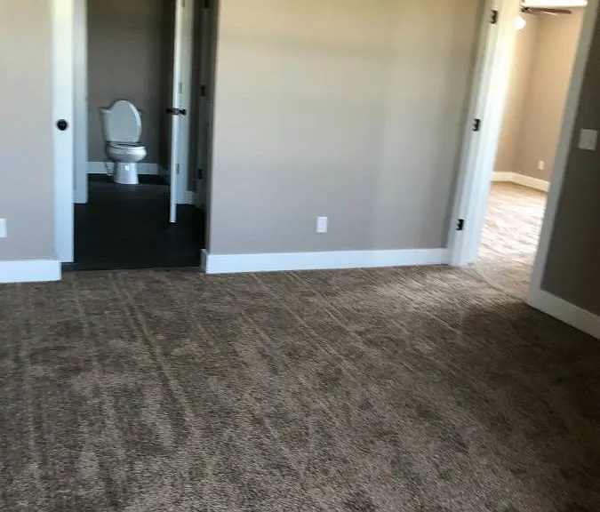 2113 S Maryland Ave — Photo 10