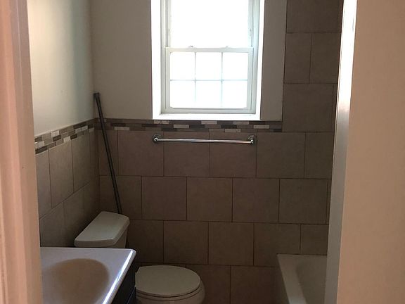 3rd image of 471 2nd St #1-F