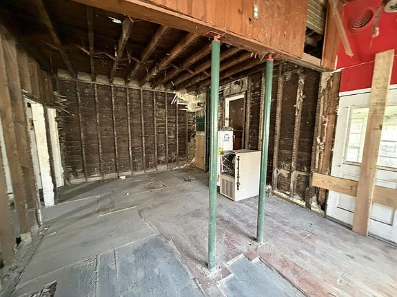 5th image of 148 N Princeton Ave