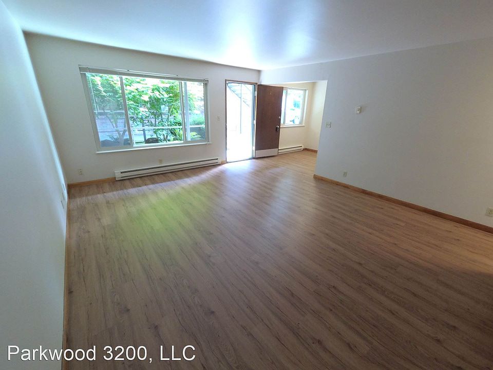 1st image of 3200 NE 140th St APT 3