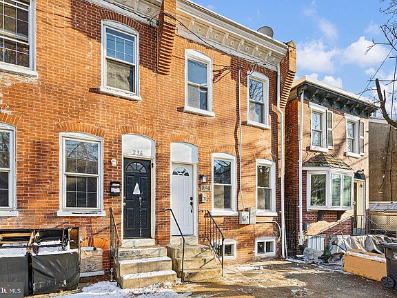 2nd image of 234 N Rodney St