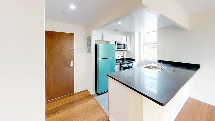 Rented by Metro Garden Realty NYC | media 19