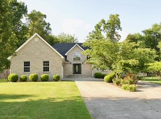 2960 Old Walton Cir, Cookeville, TN 38506