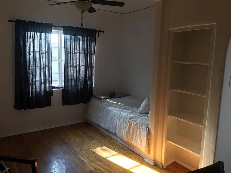 135 N Gale Dr #2 — Photo 9