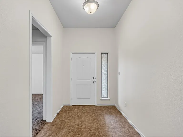 509 Wagner Dr — Photo 3
