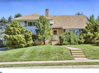 2312 Lasalle Dr, Reading, PA 19609