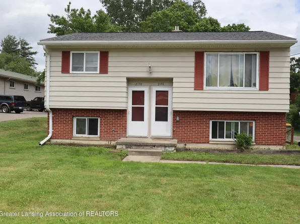2174-2176 Meadowlawn Dr, Holt, MI 48842
