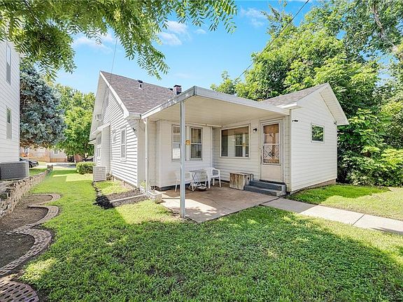 3rd image of 3021 Edmond St