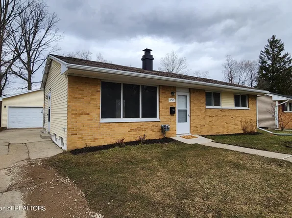 3512 Sumpter St, Lansing, MI 48911