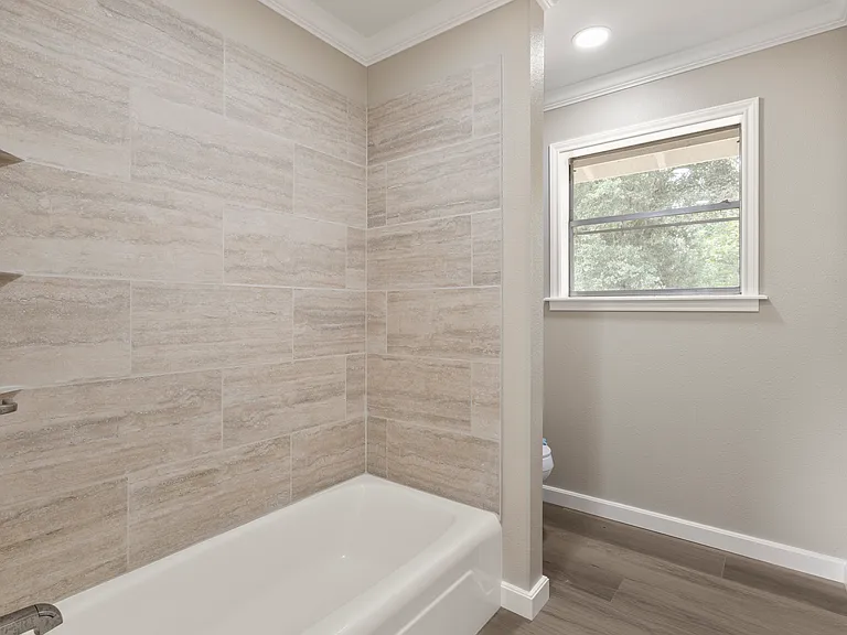 579 FM 2026 — Photo 12