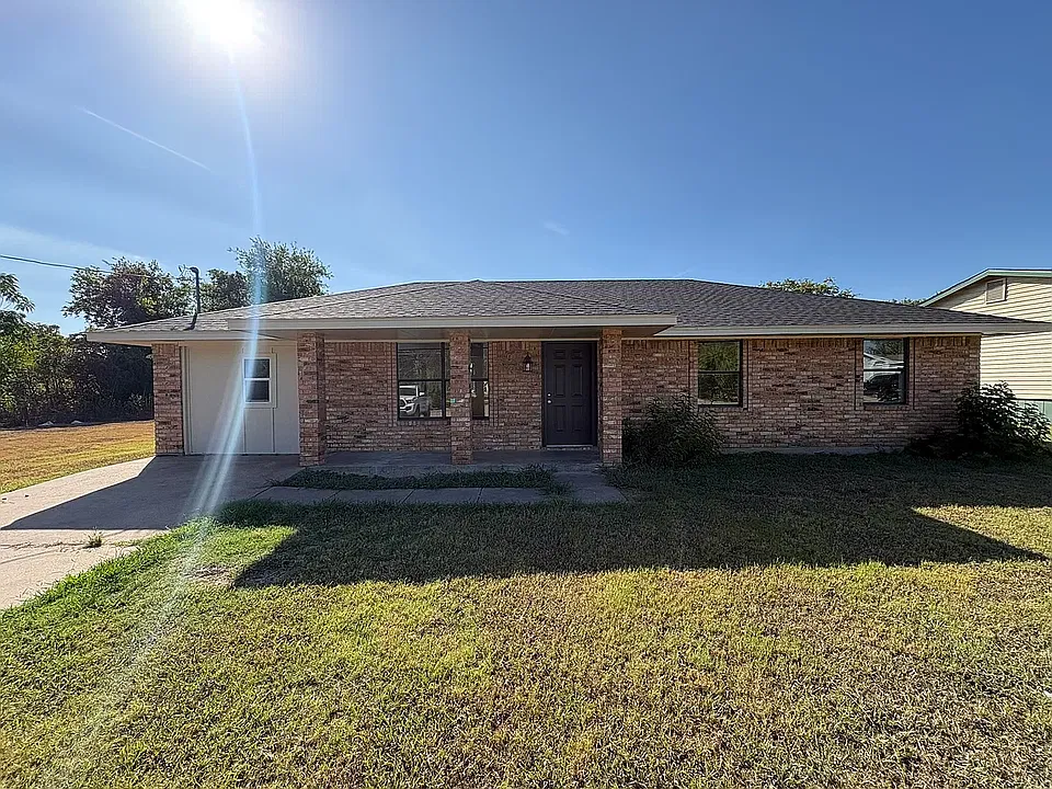 660 Hardeman