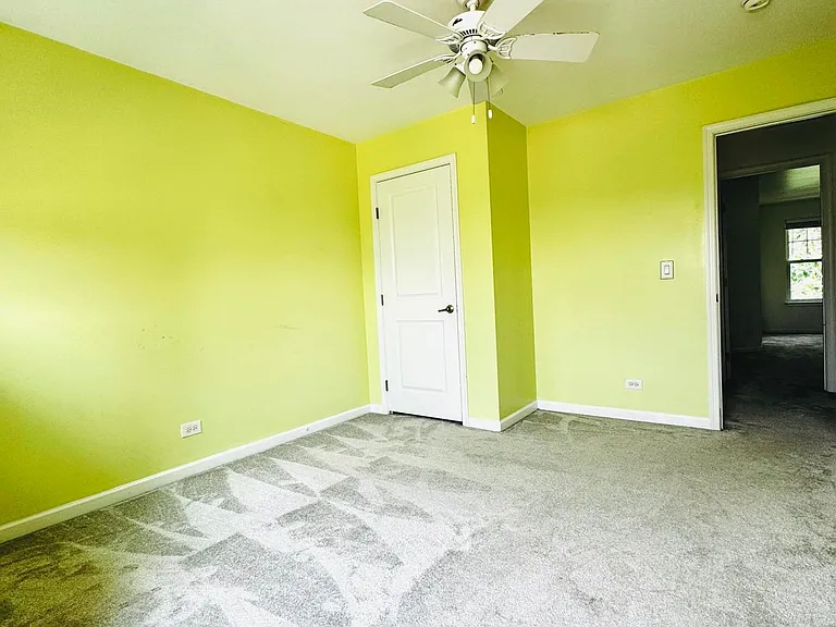 3335 Kentshire Cir — Photo 23