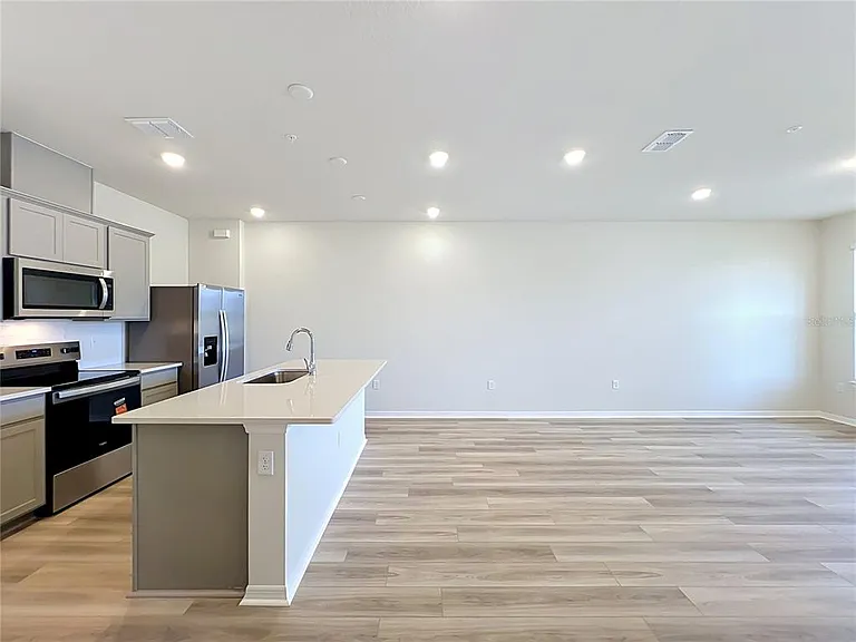 10654 Evening Star St — Photo 14