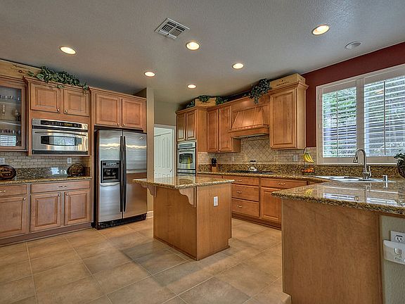 4th image of 4293 Arenzano Way