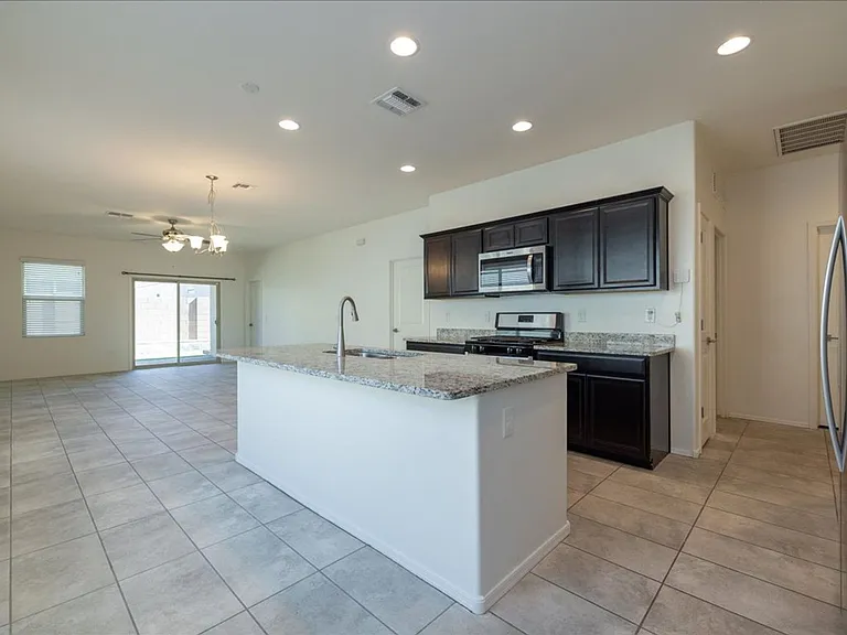 7453 S Via Plaza Del Maya — Photo 4