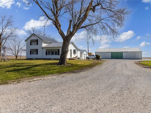 7634 N 1st St, Altamont, IL 62411