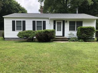 11 Crum Elbow Dr, Hyde Park, NY 12538