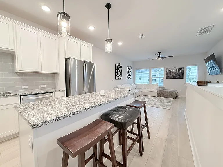 11102 Quantum Ct — Photo 3