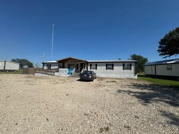 2084 E Us Highway 69, Emory, TX 75440