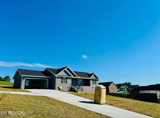 265 Dudley Ln #D, Tazewell, TN 37879