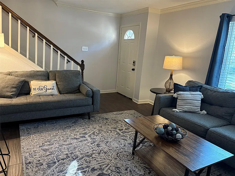 732 Memorial Mews St #A — Photo 15