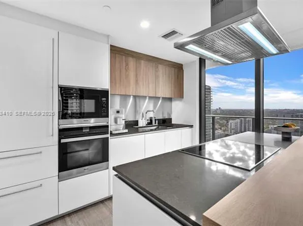 1000 Brickell Plz, Miami, FL