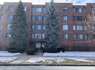 110 S Dunton Ave APT 3C, Arlington Heights, IL 60005