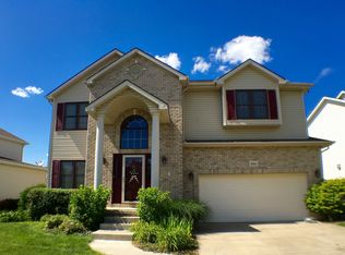 7525 Plum Creek Dr, Lincoln, NE 68516