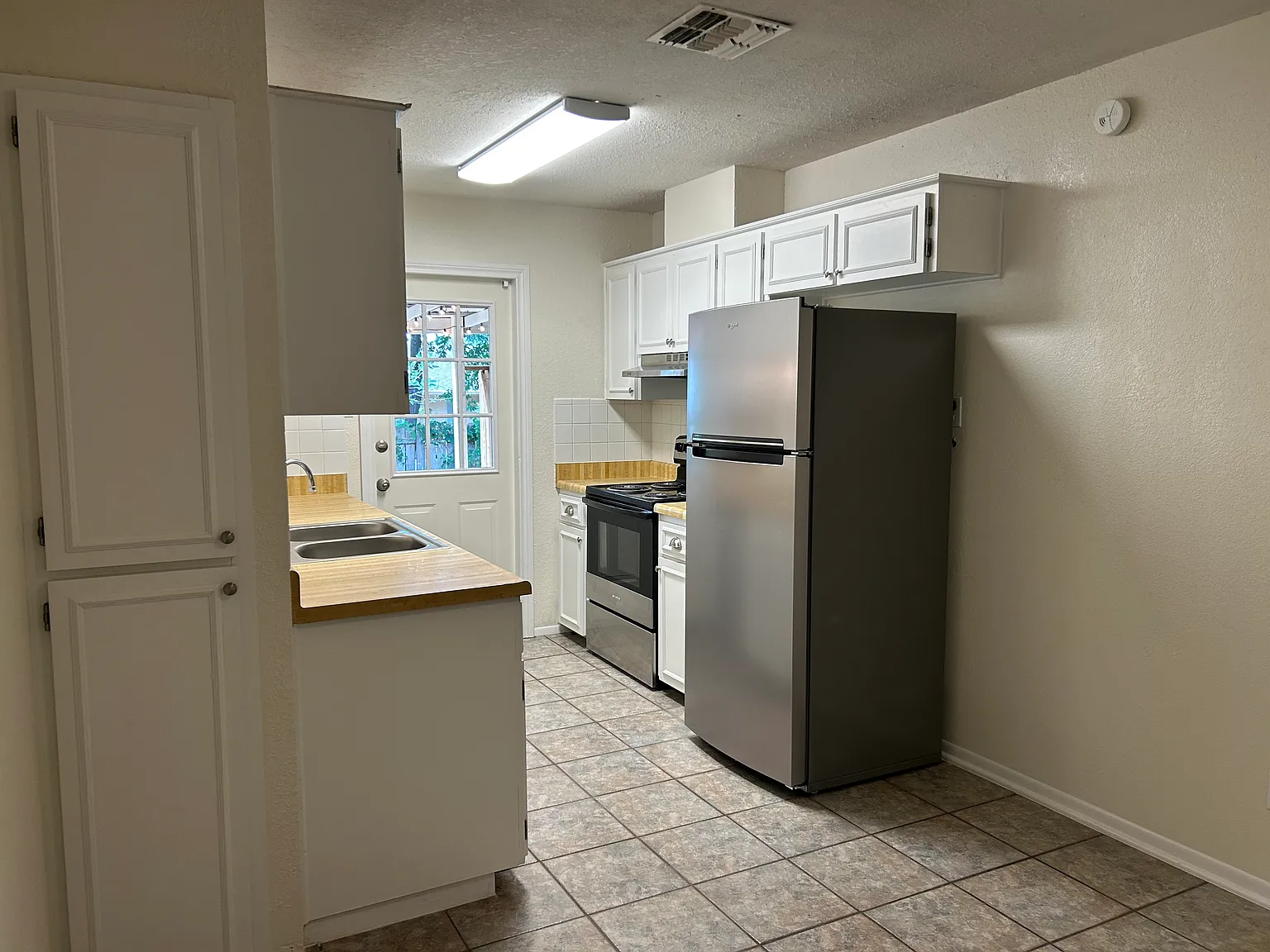 2 bed, $1,295 — Photo 4