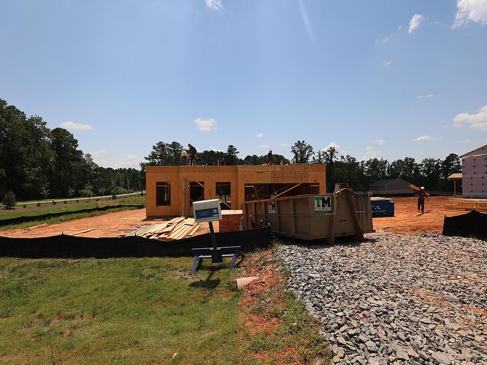 2nd image of 15 Cordoba Dr