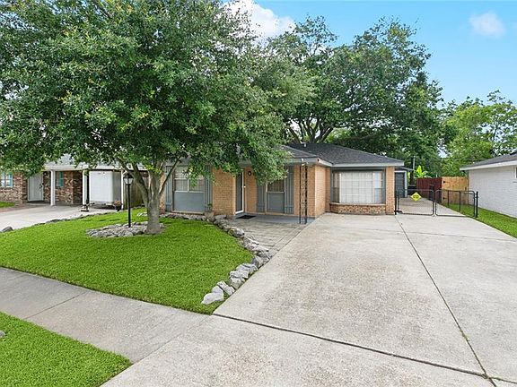 2nd image of 371 Dandelion Dr