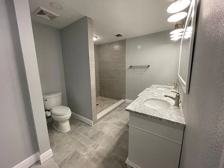 310 E Gladys St — Photo 8
