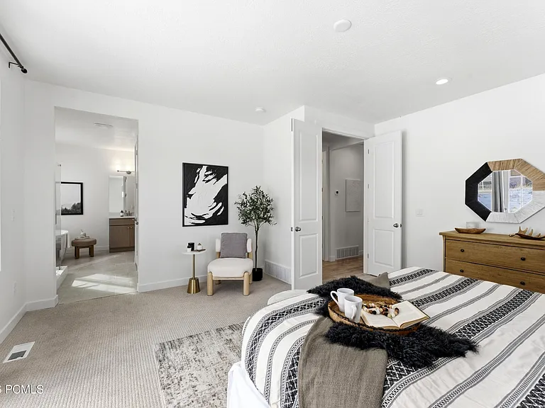 6097 N Brookline Rd — Photo 15