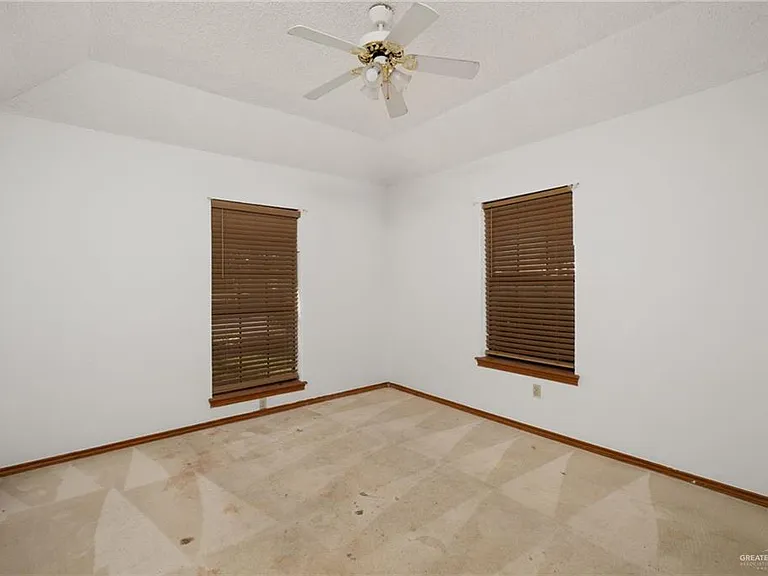 3808 N Cynthia St — Photo 12