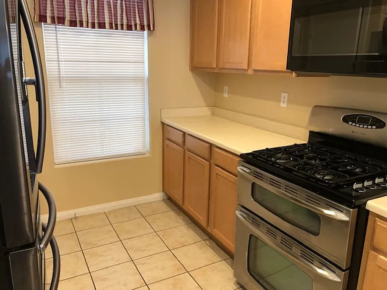 9940 S Brazos Bend St #1 — Photo 3