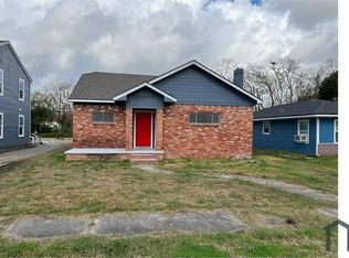 4019 Procter St, Port Arthur, TX 77642
