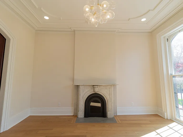 17 N Pearl St #2 — Photo 13