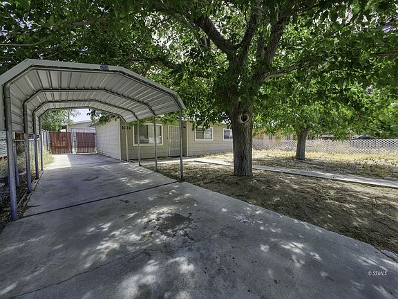 4th image of 1021 W Langley Ave