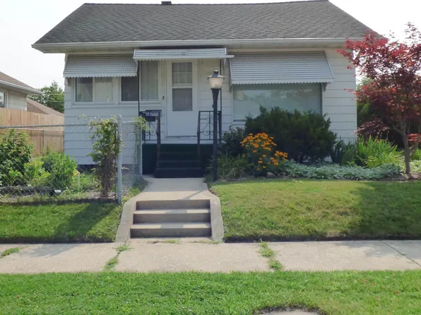 946 S 33rd St, South Bend, IN 46615