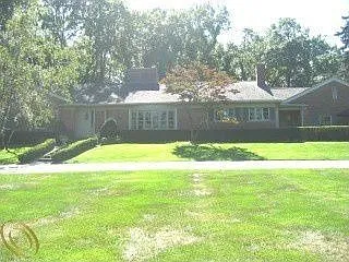 621 Lone Pine Rd photo 1