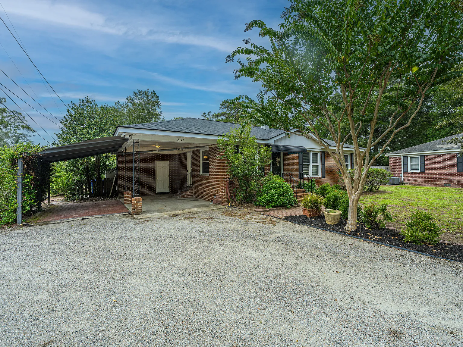 3 bed, 1050 sqft, $2,950 — Photo 3