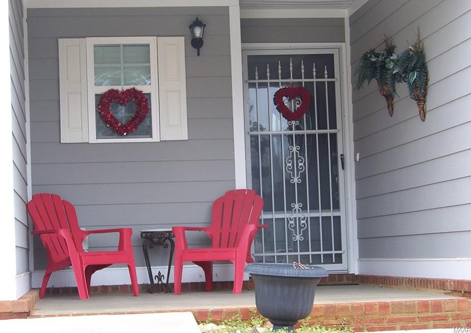 2nd image of 34 Long Leaf Ln