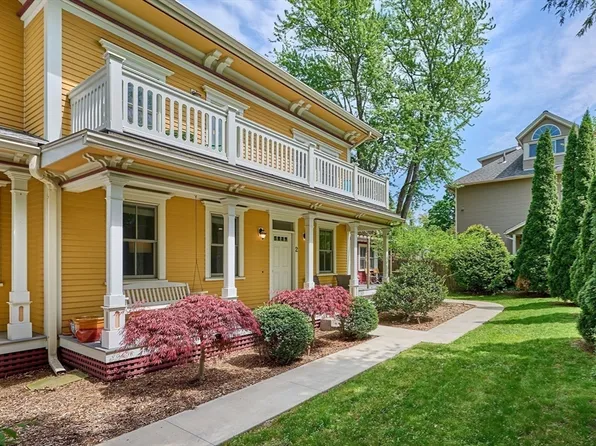 25 Union St #2, Northampton, MA 01060