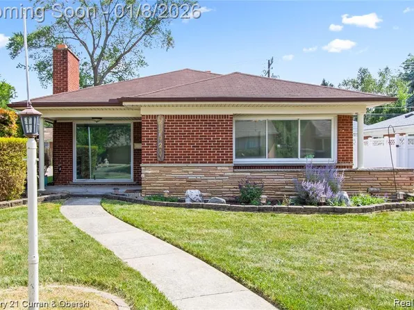 25427 Elon Dr, Dearborn Heights, MI 48127