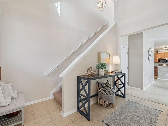 5th image of 490 Westgreen Ln