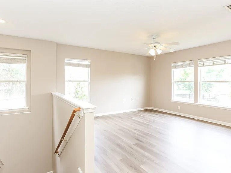 2300 Justin Lake Dr — Photo 11