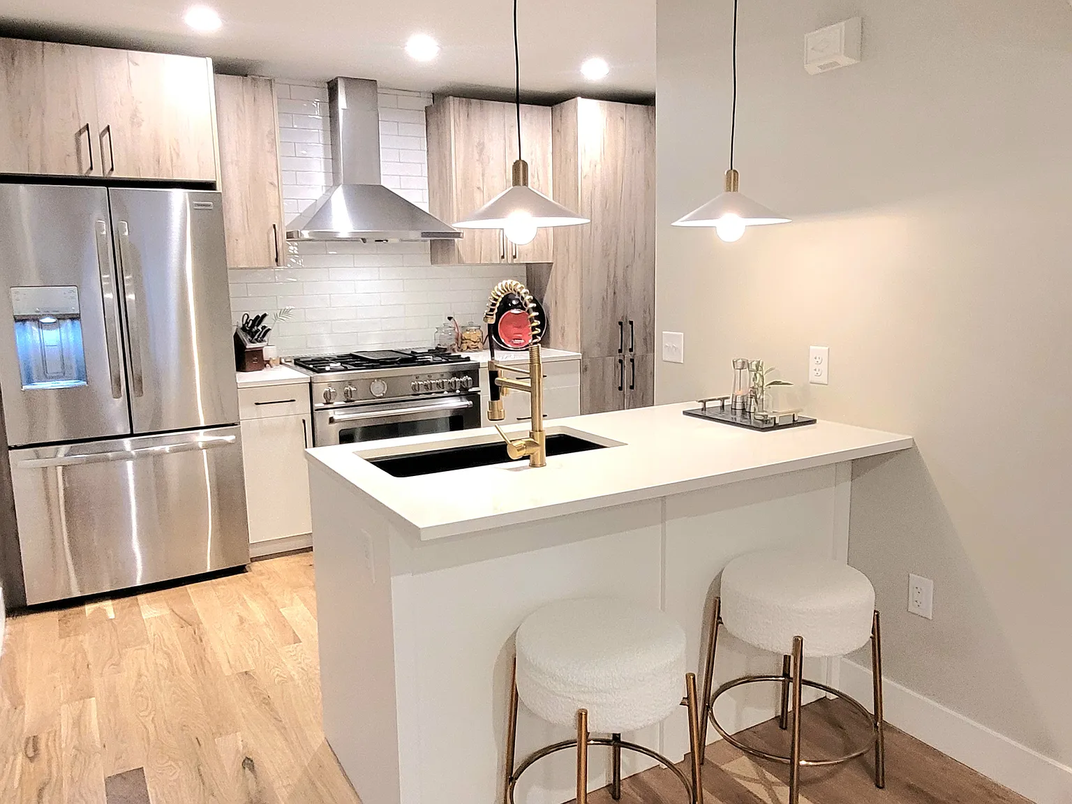 1451 Irving St — Photo 4