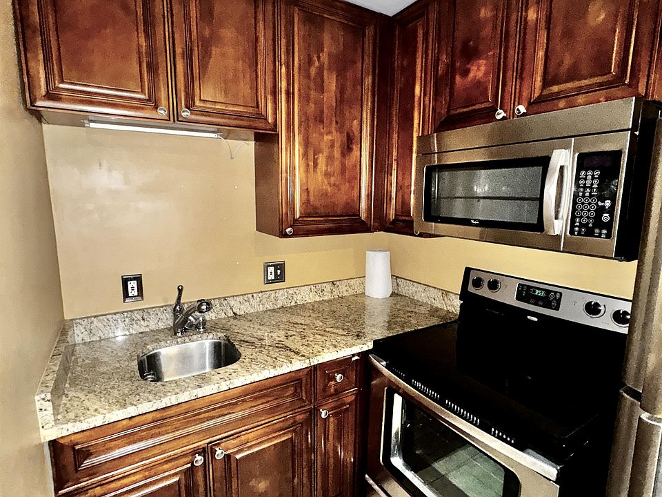 1st image of 401 21st St #1-10